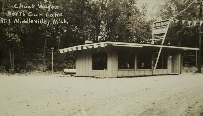Chuck Wagon Restaurant - Old Postcard